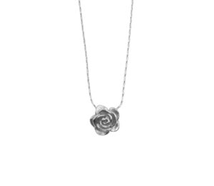 IMG_4977 Naszyjnik z zawieszką róża SILVER ROSE